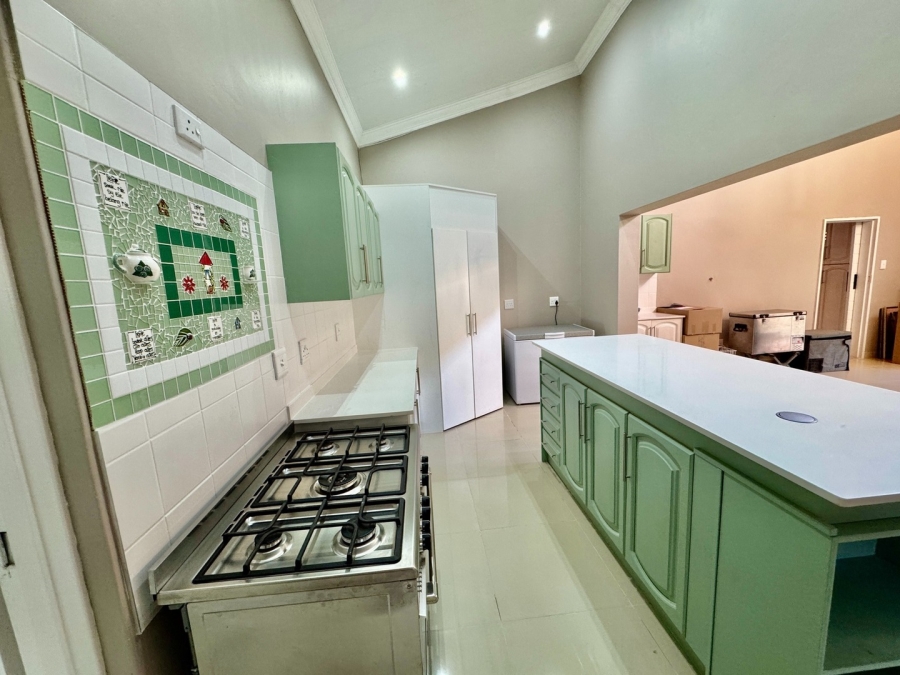 5 Bedroom Property for Sale in Mooivallei Park North West